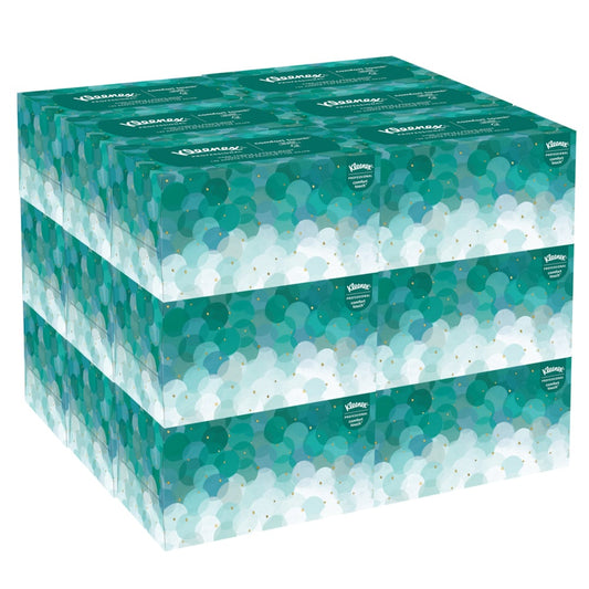 Ein großer Stapel Kleenex® Ultra™ Handtücher Interfold (Weiß, Mittel) der Kimberly-Clark GmbH ist in drei Reihen und Spalten angeordnet und mit einem teal-weißen Muster und dem Kleenex-Logo für eine hygienische Interfold-Ausgabe versehen.