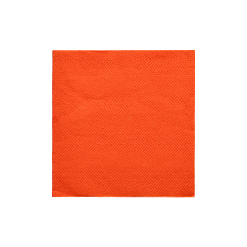 Eine PAPSTAR-Serviette aus der DAILY-Kollektion in Nektarine-Orange (24x24 cm, 1/4-Falz) ist auf weißem Hintergrund abgebildet. Die quadratische Serviette hat eine dezente Struktur und wird in einer 20er-Packung geliefert.