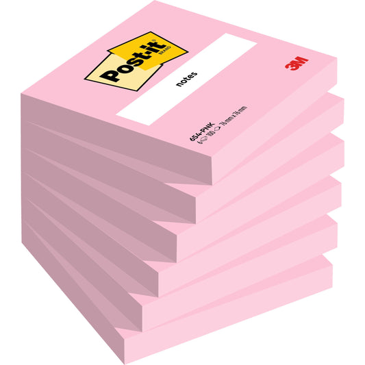 Ein Stapel von sieben rosafarbenen Post-it® Notizzetteln (76 mm x 76 mm, 100 Blatt/Block, 100% PEFC, SGSCH-PEFC-COC-110078) der 3M Deutschland GmbH; der oberste Block hat ein weißes Etikett mit dem Post-it Markenlogo und einem 3M-Logo in der Ecke.