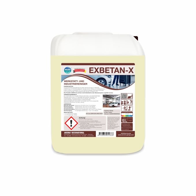Un recipient alb de 10 litri cu inscripția "Arcora Exbetan-X Werkstatt- und Industriereiniger" de la Arcora International GmbH, cu detalii despre produs, cod de bare, pictograme de siguranță și simboluri de avertizare pentru curățarea industrială și de atelier.