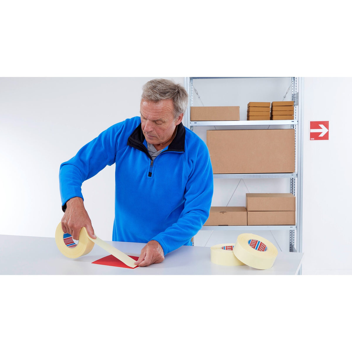 tesafix 4939 Verlegeband, 25 m x 50 mm, weiß-transluzent – Anwendung