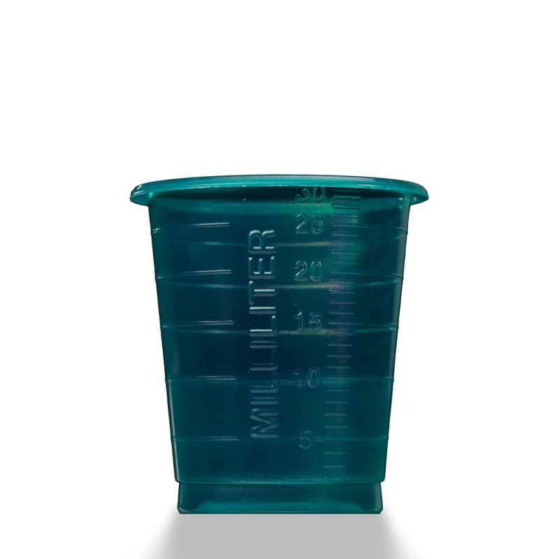 Ein transluzenter tealfarbener MED COMFORT ECO Einmal Medizinbecher 30 ml graduiert von AMPri Handelsgesellschaft mbH mit Milliliter-Markierung, abgebildet vor einem schlichten weißen Hintergrund.