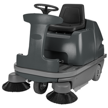 Măturător cu aspirator Numatic NU 12 TRS cu a doua perie laterală | Pachet (1 bucata)