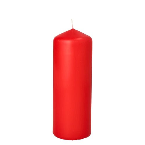 Lumânarea cilindrică roșie PAPSTAR (Ø 60 mm, 165 mm, folie termocontractabilă) de la PAPSTAR GmbH stă vertical pe un fundal alb - ideală ca lumânare decorativă pentru orice ambient.