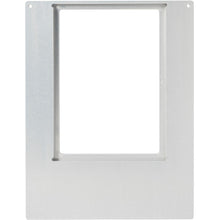 Die Adapterkassette für DF10 und DF20 Kassetten der Duni GmbH ist eine rechteckige Montageplatte aus Metall mit einer großen Aussparung in der Mitte und vier Ecklöchern, ideal zum Anschrauben oder Befestigen. Die Oberfläche ist glatt und wirkt unbearbeitet. Verpackung: 1 Stück.