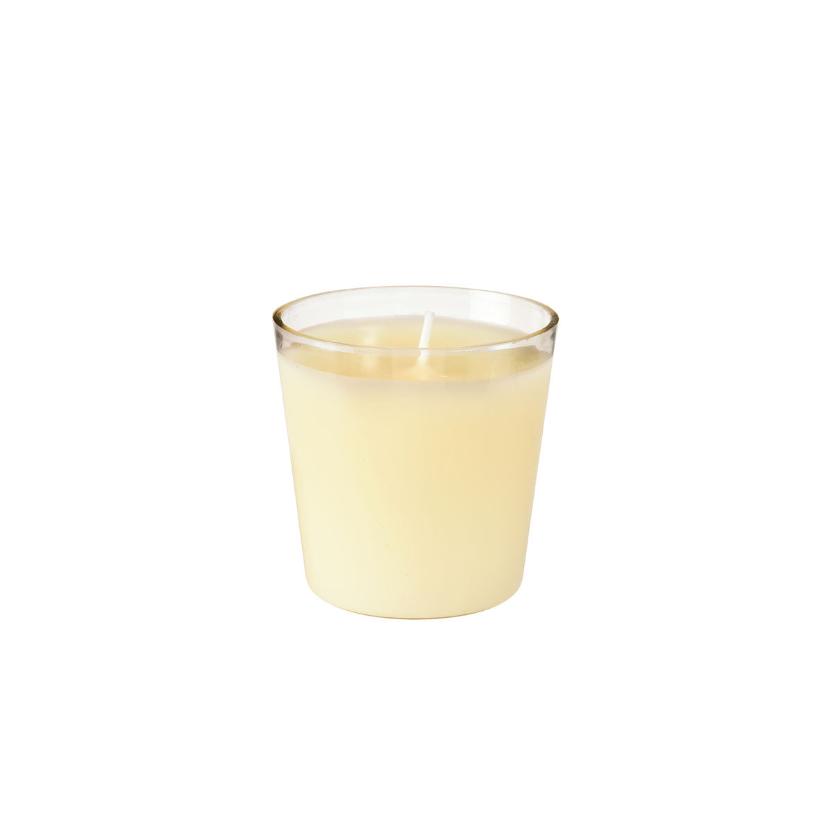 Die kleine, hellgelbe Nachfüller Switch & Shine Kerze der Duni GmbH befindet sich in einem transparenten Glashalter auf weißem Grund. Sie hat eine lange Brenndauer (ca. 30h) und einen weißen Docht, der nicht angezündet wird.