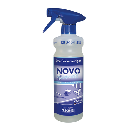 Un flacon de plastic cu pulverizator cu inscripția "Dr. Schnell NOVO PEN-OFF, un detergent special pentru suprafețe de birou" de la DR.SCHNELL GmbH & Co. KGaA, cu un pulverizator albastru și o etichetă cu instrucțiuni de curățare și imagini cu birou, tastatură și scaun de birou.