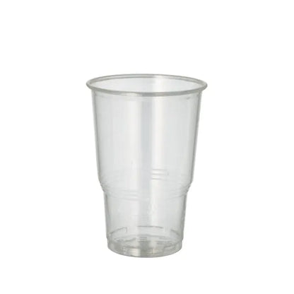 Paharul pentru băuturi reci PAPSTAR 70, PLA "pure" clar ca cristalul cu margine de spumă de la PAPSTAR GmbH stă vertical pe un fundal alb simplu și își prezintă designul ecologic, ideal pentru servirea băuturilor reci.