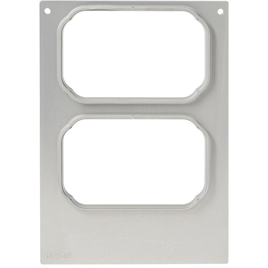 Die Kassette DF10/20 f. CPET Schalen 370 ml (2-nutzig) der Duni GmbH ist eine rechteckige Metallplatte mit zwei vertikal ausgerichteten, abgerundeten Ausschnitten, kleinen Löchern in der oberen Ecke und der Gravur "182540" in der unteren linken Ecke.