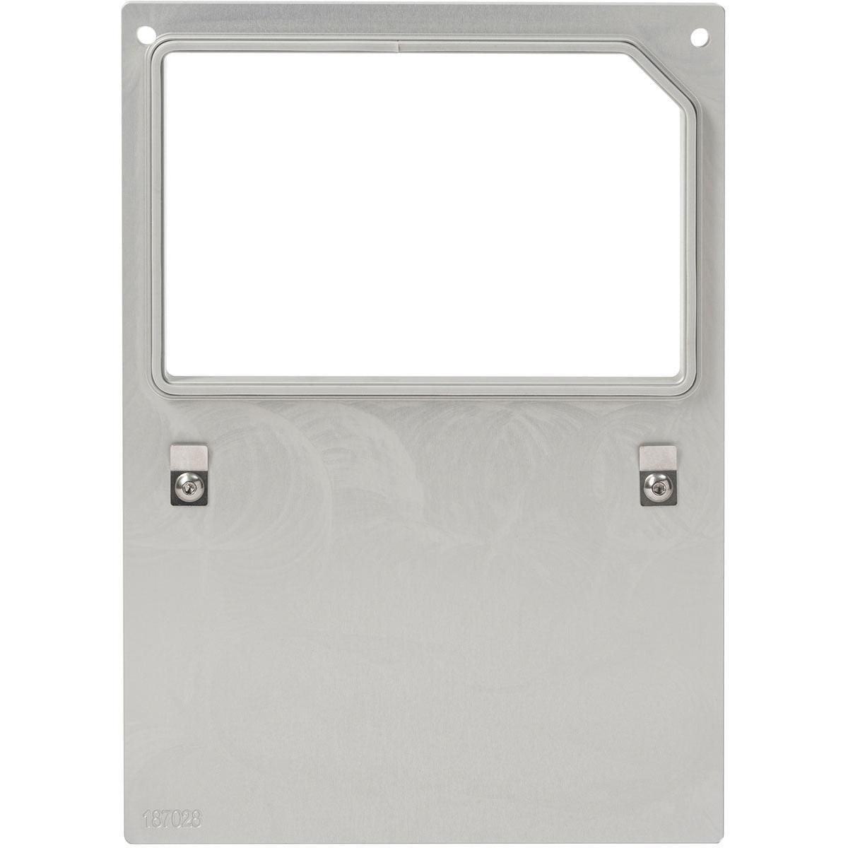 O placă metalică dreptunghiulară pentru caseta DF10/20 f. Tavă Polardeli rPET 300/500/750ml de la Duni GmbH are o fereastră cu decupaj în partea de sus, două șuruburi jos în mijloc și gravura "187028" în colțul din stânga jos.