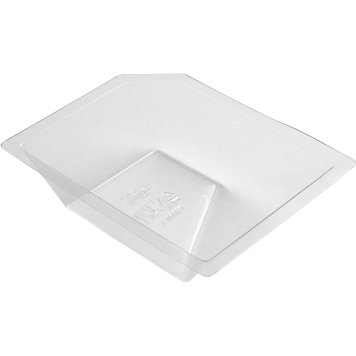 Recipientul Polardeli rPET Mini 100 ml de la Duni GmbH este un recipient clar, dreptunghiular (102x80x24 mm) cu laturi ușor înclinate și simboluri de reciclare pe fund - ideal ca ambalaj alimentar durabil. Ambalaj: 720 bucăți.