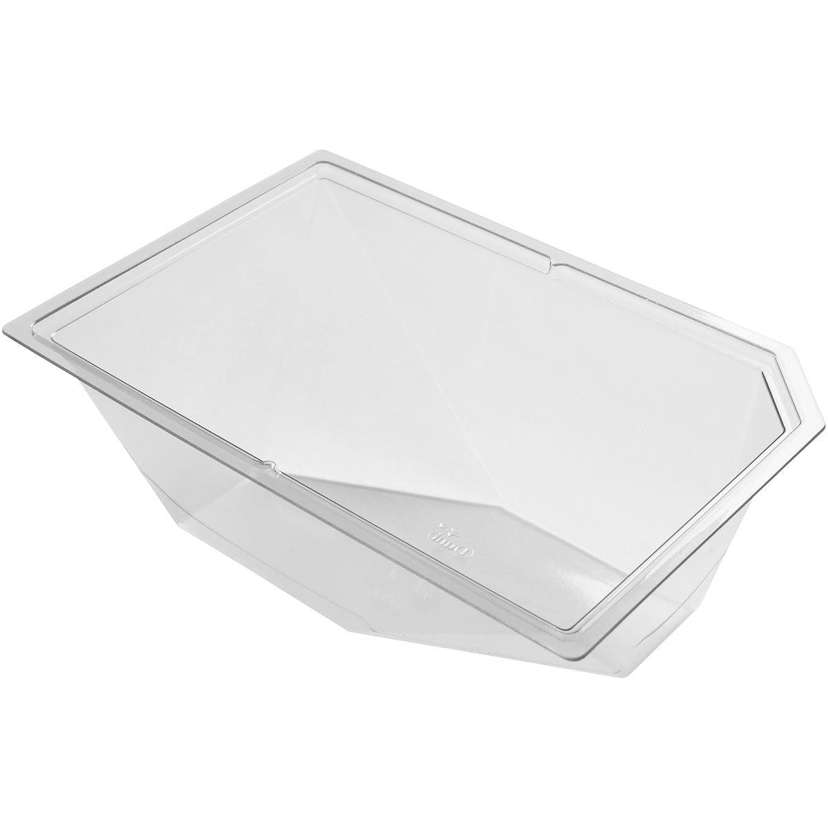 Un castron transparent Polardeli rPET Grand 750 ml (175x115x69 mm) de la Duni GmbH este ilustrat înclinat pe un fundal alb. Pachetul conține 450 de bucăți.