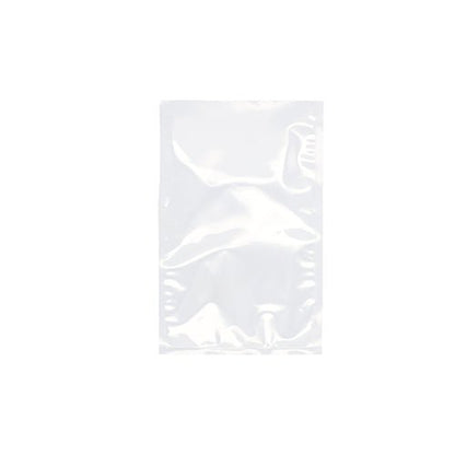 Un plic clar Starpak 100 cu margine sigilată, PA/PE transparent, se află plat pe un fundal alb. Cu margini sigilate, acest plic Starpak este ideal pentru vidarea alimentelor cu un aparat de vidat cu cameră.