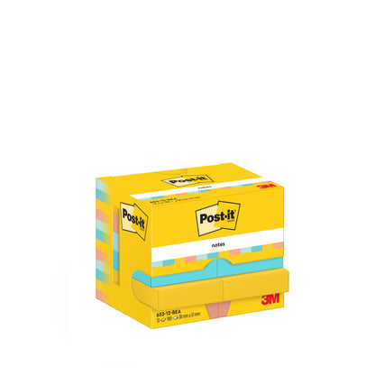 O cutie galbenă de post-it-uri Post-it® Notes, Beachside Collection (38x51mm, 100 foi/bloc, 12 blocuri/pachet) de la 3M Deutschland GmbH cu logo-ul Post-it și informații despre produs pe un fundal alb; ambalaj de carton, certificat 100% PEFC.