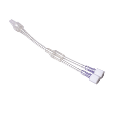 Conector dublu pentru perfuzii
