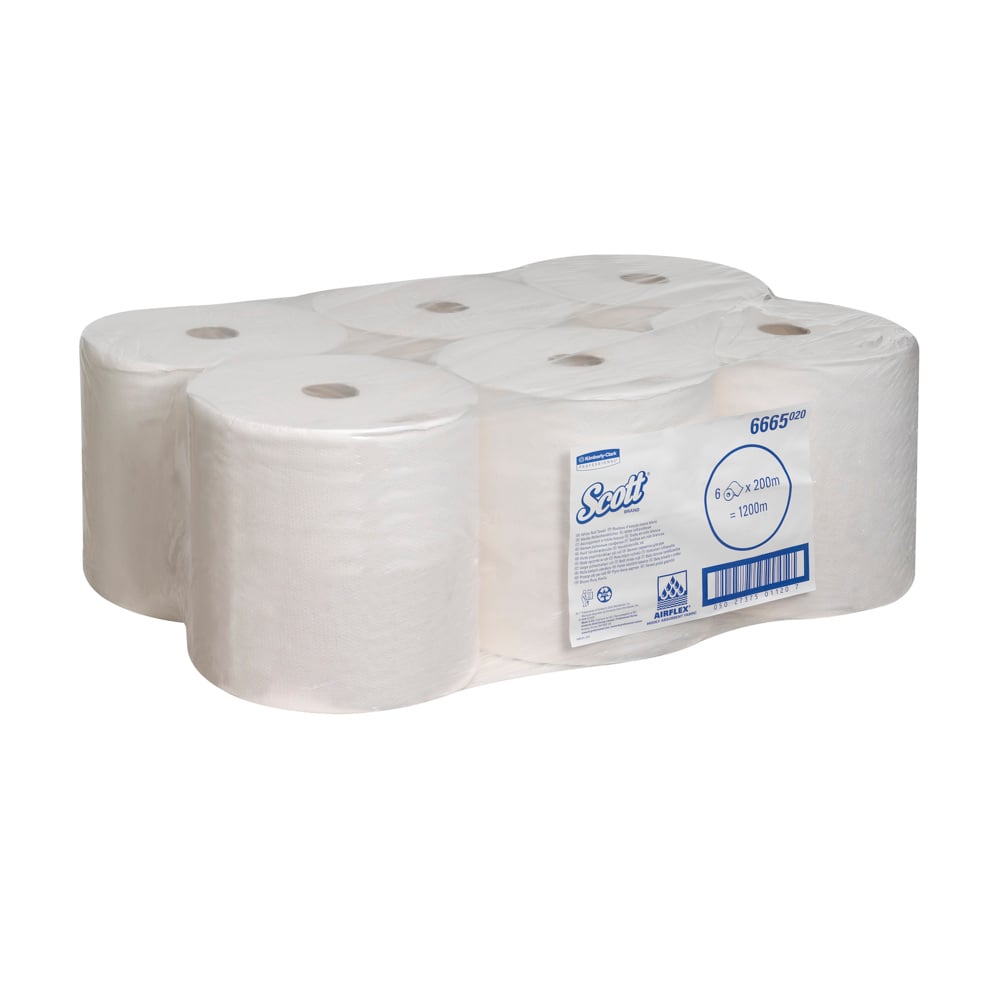 O cutie cu șase role de prosoape Scott® PERFORMANCE în alb de la Kimberly-Clark GmbH, igienică și ecologică - fiecare rolă ambalată individual cu etichetă albă și albastră pentru o extragere ușoară și curată.