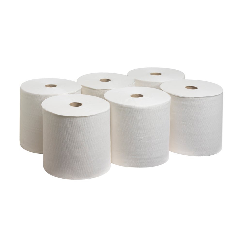 Șase role de prosoape albe Scott® PERFORMANCE de la Kimberly-Clark GmbH sunt aranjate în două rânduri de câte trei pe un fundal uni, subliniind astfel sustenabilitatea și igiena mâinilor deopotrivă. Cutia conține 6 role x 1 foaie.