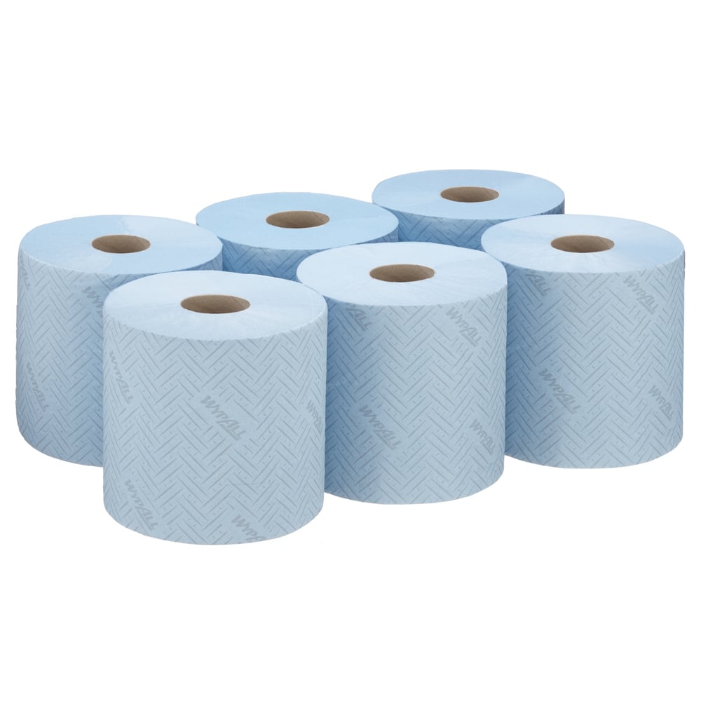 Șase role albastre de șervețele de hârtie WypAll® L10 Centrefeed de la Kimberly-Clark GmbH sunt prezentate în două rânduri de câte trei. Fiecare rolă are un model de heringbone cu un miez gol vizibil, ideal pentru utilizarea în domeniul alimentar și igienic (6 x 630 de foi).