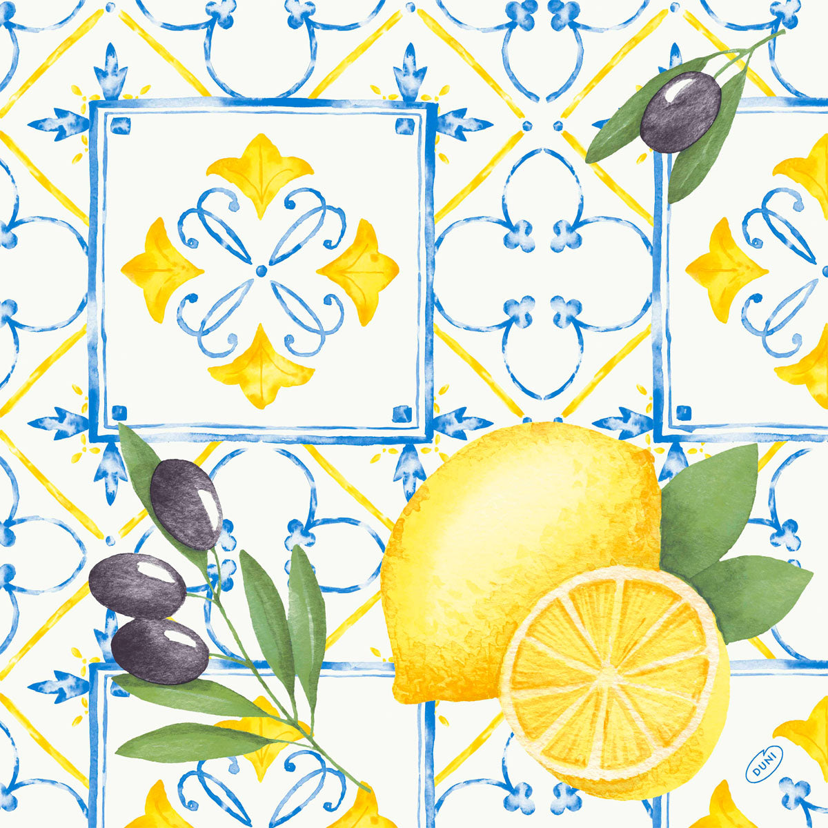 Ein nahtloses Aquarellmuster mit Zitronen, Scheiben, Oliven und Blättern auf blau-gelben geometrischen Fliesen - ideal für Dunisoft-Servietten 40 x 40 cm 1/4 Falz von Duni GmbH.