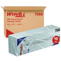 Abgebildet ist eine Schachtel mit der Aufschrift "WypAll® X80 Critical Clean - Interfold, 41,00 cm x 33,00 cm" der Kimberly-Clark GmbH mit gestapelten Reinigungstüchern für kritische Umgebungen in Kunststoffverpackungen, die auf 10 Packungen mit je 25 Tüchern für die industrielle Reinigung hinweisen.