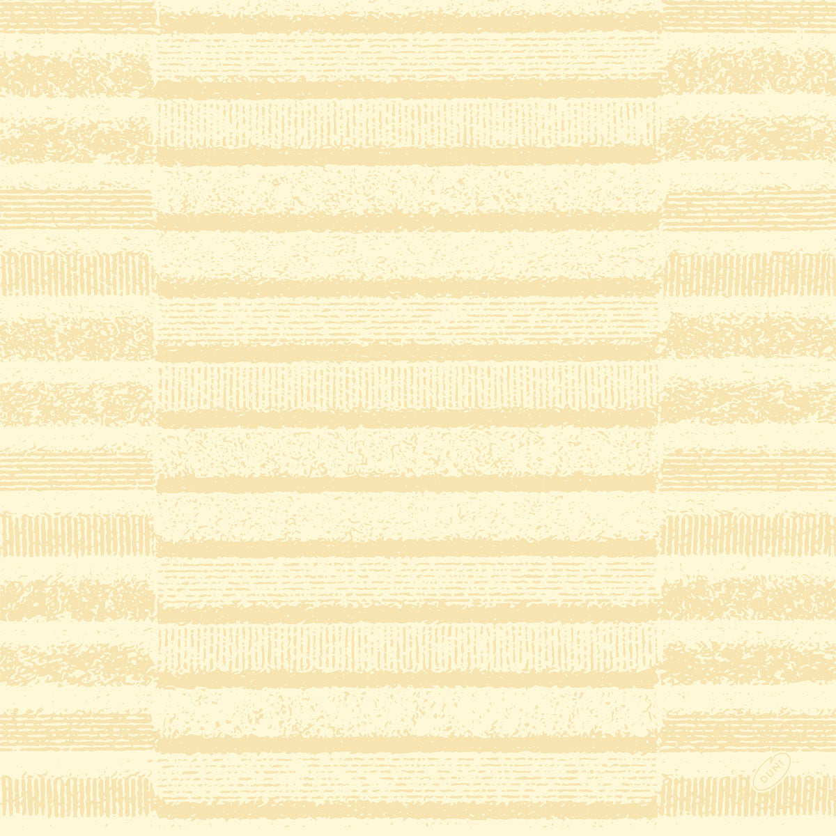 Inspiriert von Bio-Dunisoft Servietten 40x40 cm Tessuto creme von Duni GmbH, zeigt dieses nahtlose Muster strukturierte beige und hellbraune horizontale Streifen in einem handgezeichneten Stil, die auf einem helleren Hintergrund mit unterschiedlicher Dicke und Dichte liegen.