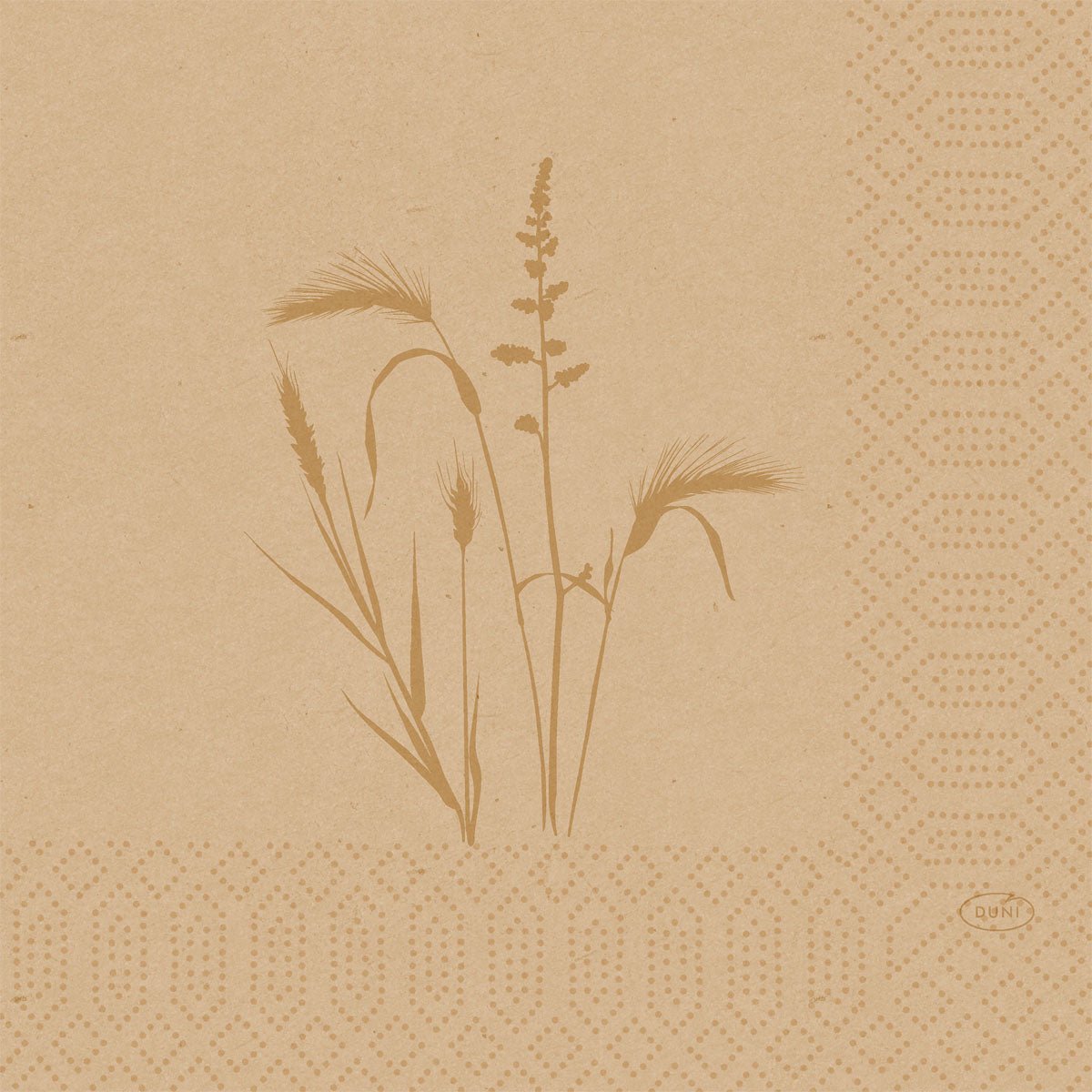 Șervețelele de celuloză Duni GmbH 33 cm 3 straturi 1/4-pliu Meadow natural (50 bucăți) sunt decorate cu imprimeuri naturale de iarbă și cereale, cu o margine geometrică punctată și cu logo-ul "Duni" în colț, oferind o estetică naturală suplimentară.