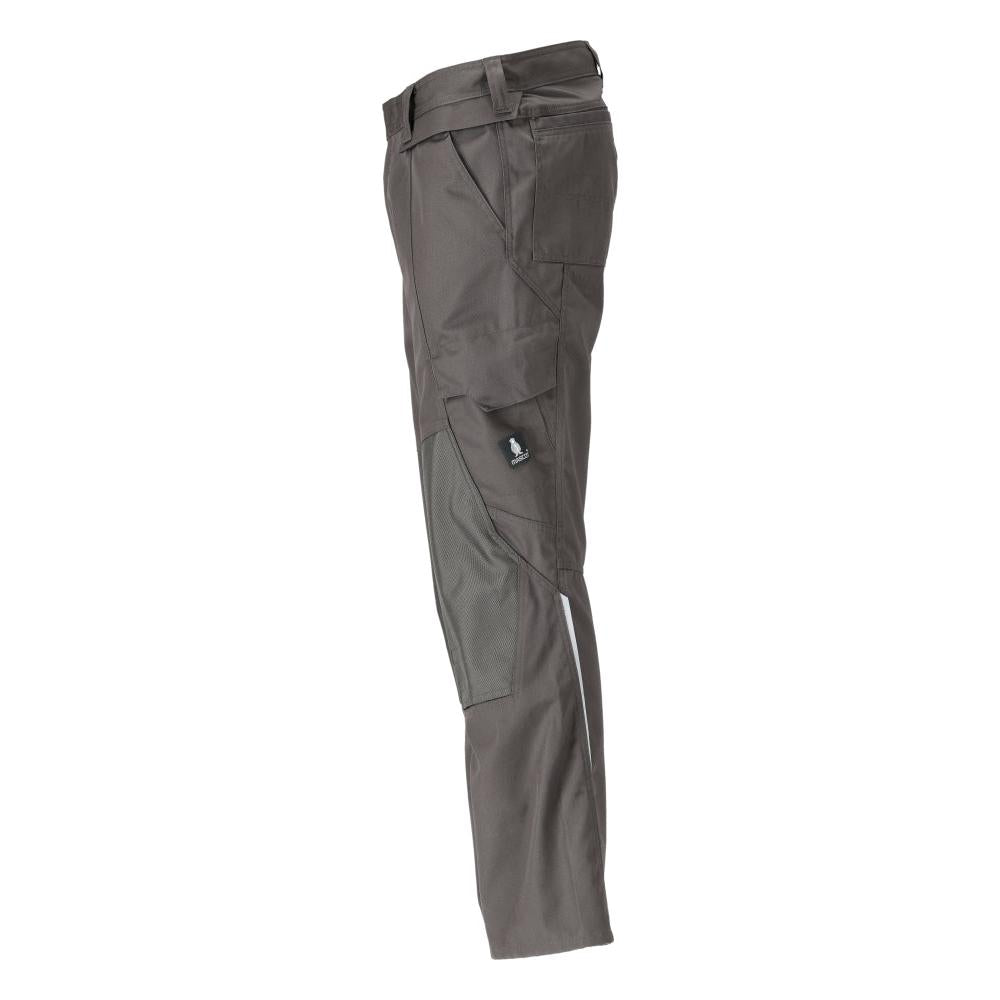 Pantaloni cu buzunare pentru genunchi