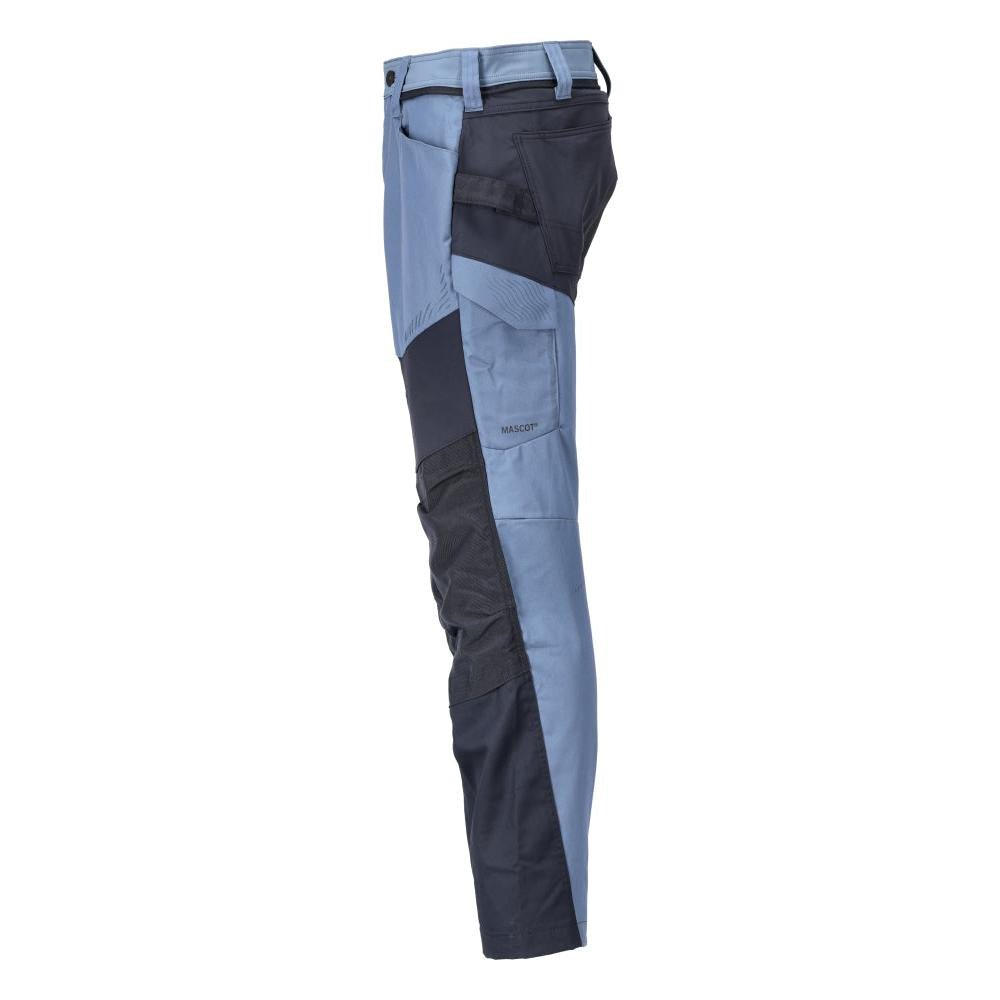 Pantaloni cu buzunare la genunchi, albastru piatra/negru-albastru