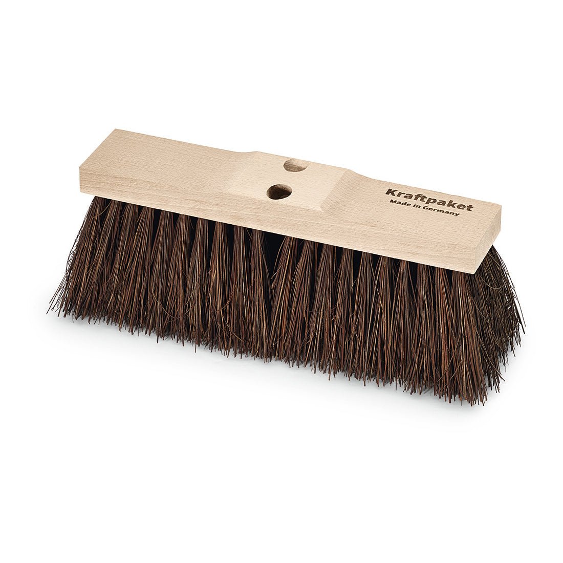 Mătura stradală Nölle Profi Brush Piassava 40 cm se remarcă prin perii săi deși, groși și maro (lungime de tăiere de 125 mm) și un cadru de lemn deschis la culoare cu două găuri pentru băț, inscripția "Kraftpaket" și calitatea de maestru de la Nölle Profi Brush Tehnica de Perii și Pensule e.K.