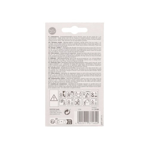 Partea din spate a unui ambalaj pentru cifra lumânare PAPSTAR GmbH cu suport 7 cm "aur" arată text în mai multe limbi, avertismente, pictograme, cod de bare, simboluri de siguranță și reciclare - ideală ca lumânare de aniversare.