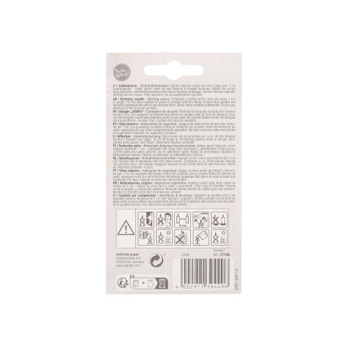 Spatele unui ambalaj de lumânare cu număr PAPSTAR cu suport 7 cm "aur" de la PAPSTAR GmbH cu instrucțiuni multilingve, simboluri de avertizare, informații de reciclare, cod de bare și logo-uri de marcă. Ambalajul alb, negru și gri se potrivește cu orice decorațiune de tort aniversar.