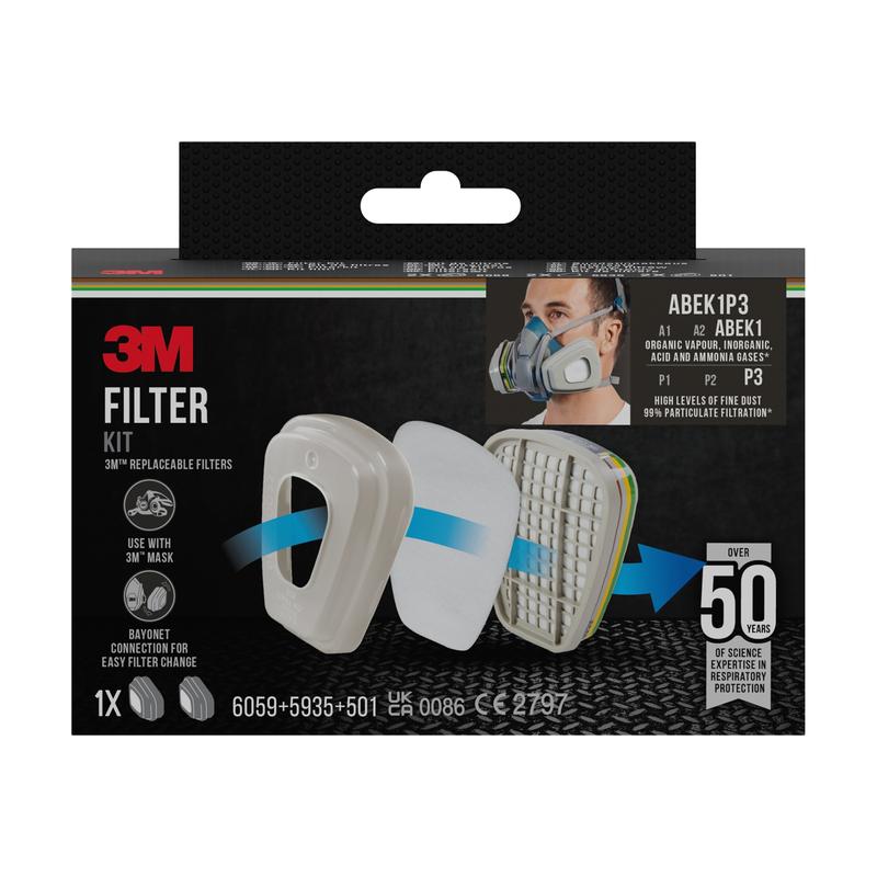Vedere frontală a unui set de filtre 3M™ 6004-1, filtru combinat ABEK1P3 (2x6059, 2x5935, 2x501) pachet (1 bucată) de la 3M Deutschland GmbH cu componente de filtru, instrucțiuni de utilizare, suport pentru mască și informații despre produs.