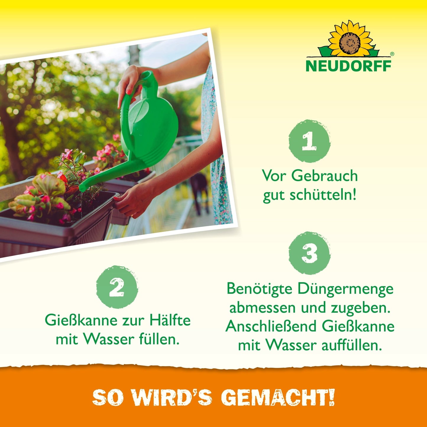 O persoană folosește o stropitoare verde pe un balcon. Azet Îngrășământ lichid pentru flori de la Neudorff Shop este prevăzut cu instrucțiuni în germană și logo-ul Neudorff și oferă un ghid simplu pas cu pas pentru o creștere sănătoasă a plantelor.