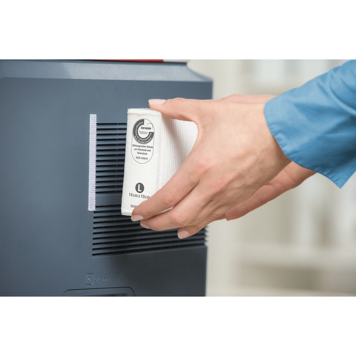 tesa Clean Air Feinstaubfilter für Laserdrucker, weiß – Anwendung