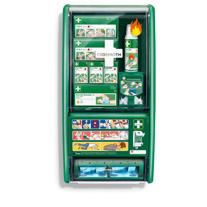 Stația de prim ajutor și arsuri Cederroth de la Orkla Wound Care AB (1 pachet) oferă materiale de prim ajutor organizate, inclusiv gel pentru arsuri, materiale de bandaj și instrucțiuni ilustrate într-o stație verde.