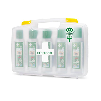 Die Orkla Wound Care AB Cederroth Augenspülung (5x500ml) im tragbaren Etui, REF 7255, besteht aus einem weißen Kunststoffkoffer mit Griff, transparenter Vorderseite, grünem Kreuz und Augenspülungssymbol, in dem sich fünf Flaschen befinden.