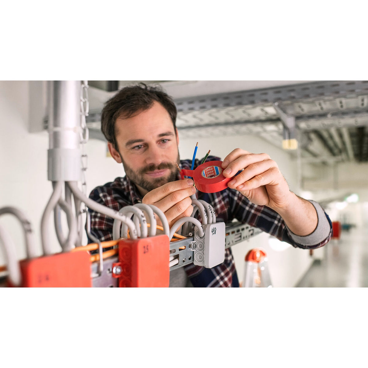 tesa Isolierband, 10 m x 15 mm, mit Etikett – Anwendung