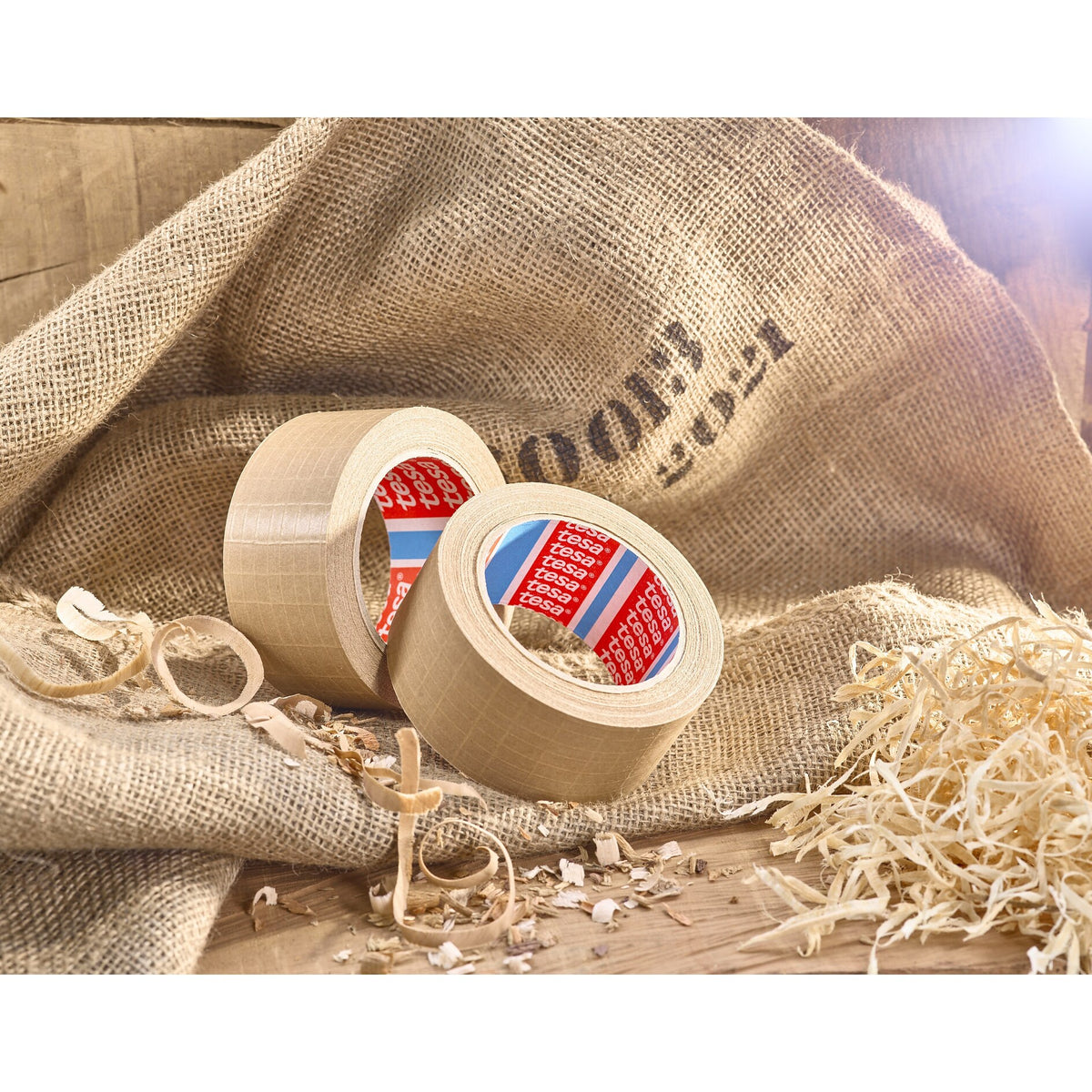 tesa 60013 Verstärktes Papierklebeband, 25 m x 50 mm, chamois – Anwendung