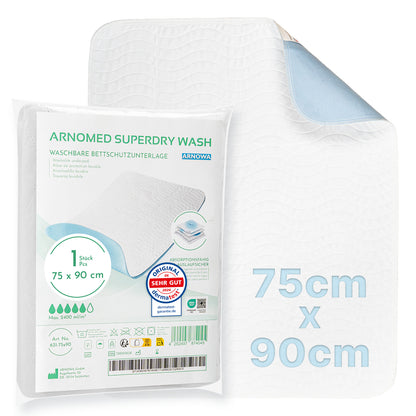 Gezeigt wird eine verpackte und ungefaltete ARNOMED SUPERDRY WASH WASCHBARE BETTSCHUTZUNTERLAGE der ARNOWA GmbH. Der weiße Block mit blauer Unterseite verwendet Superdry-Technologie, misst 75x90 cm und ist ideal für Inkontinenz per Verpackungstext.