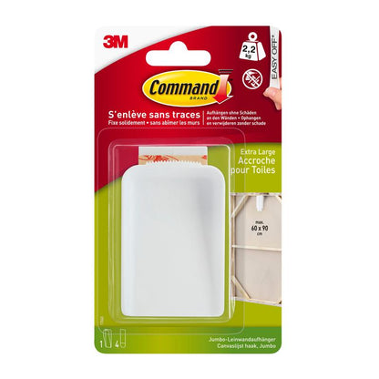 Un agățător Command™ pentru pânză de la 3M Deutschland GmbH în versiune extra mare este prezentat în ambalajul său, care are o limită de greutate de 2,2 kg și prezintă informații despre produs în engleză și franceză.
