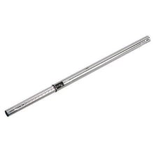 Tubul telescopic de aspirare (32mm) vento 8/15 de la Diversey Deutschland GmbH & Co. OHG dispune de un corp metalic cilindric și o scală glisantă pentru verificarea adâncimii profilului anvelopelor, ambalat ca o singură bucată.