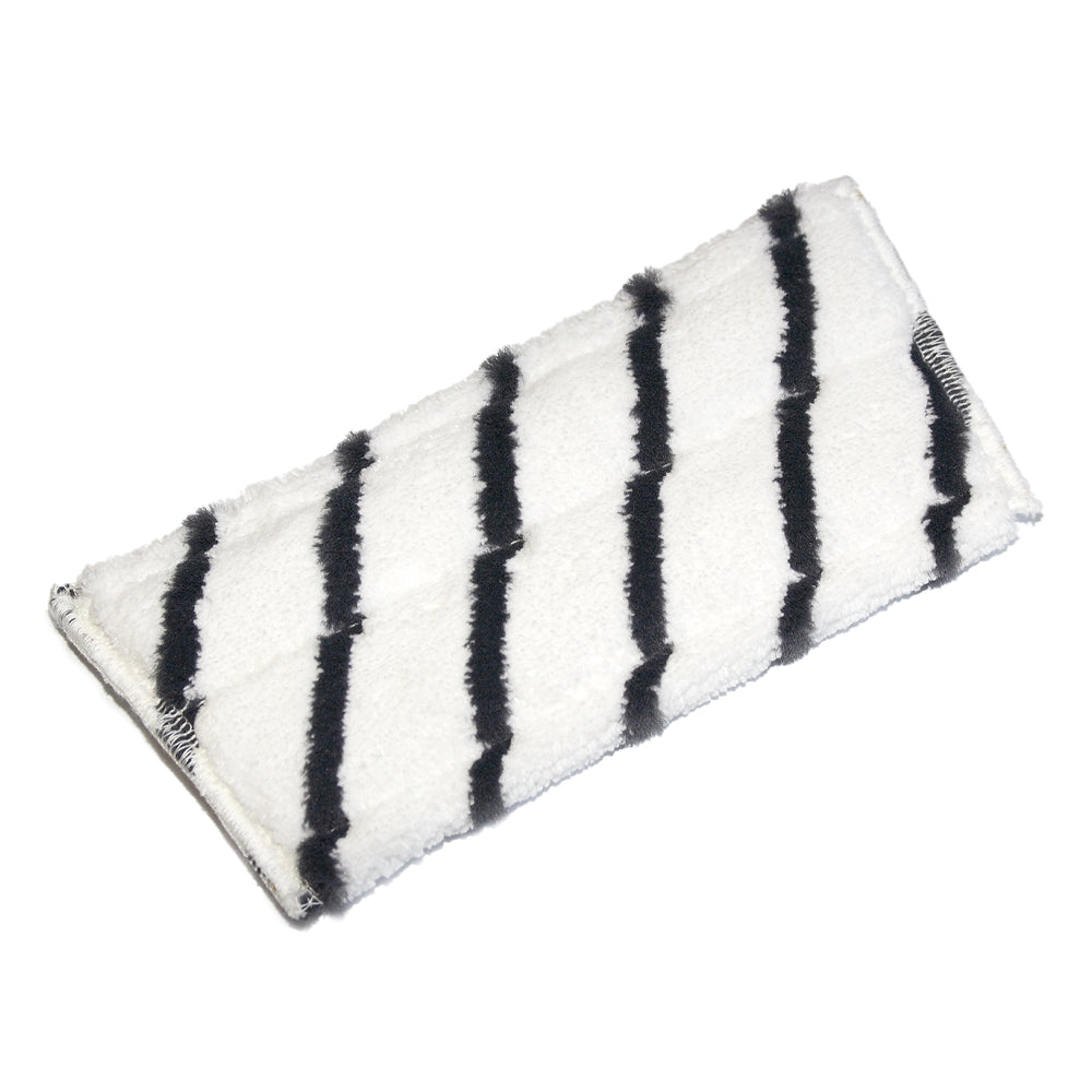 TASKI Jonmaster Pro Scheuermopp de la Diversey Deutschland GmbH & Co. OHG este un pad dreptunghiular alb din microfibră cu cinci dungi negre și este afișat pe un fundal alb simplu.