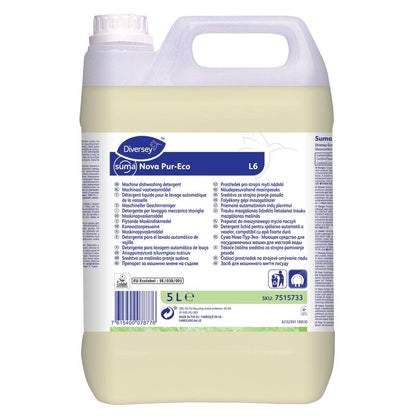 Un container de 5 litri din plastic transparent cu detergent de vase Suma Nova Pur-Eco L6, lichid, de la Diversey Deutschland GmbH & Co. OHG, cu o etichetă albă cu detalii despre produs și instrucțiuni multilingve pentru mașini de spălat vase comerciale.