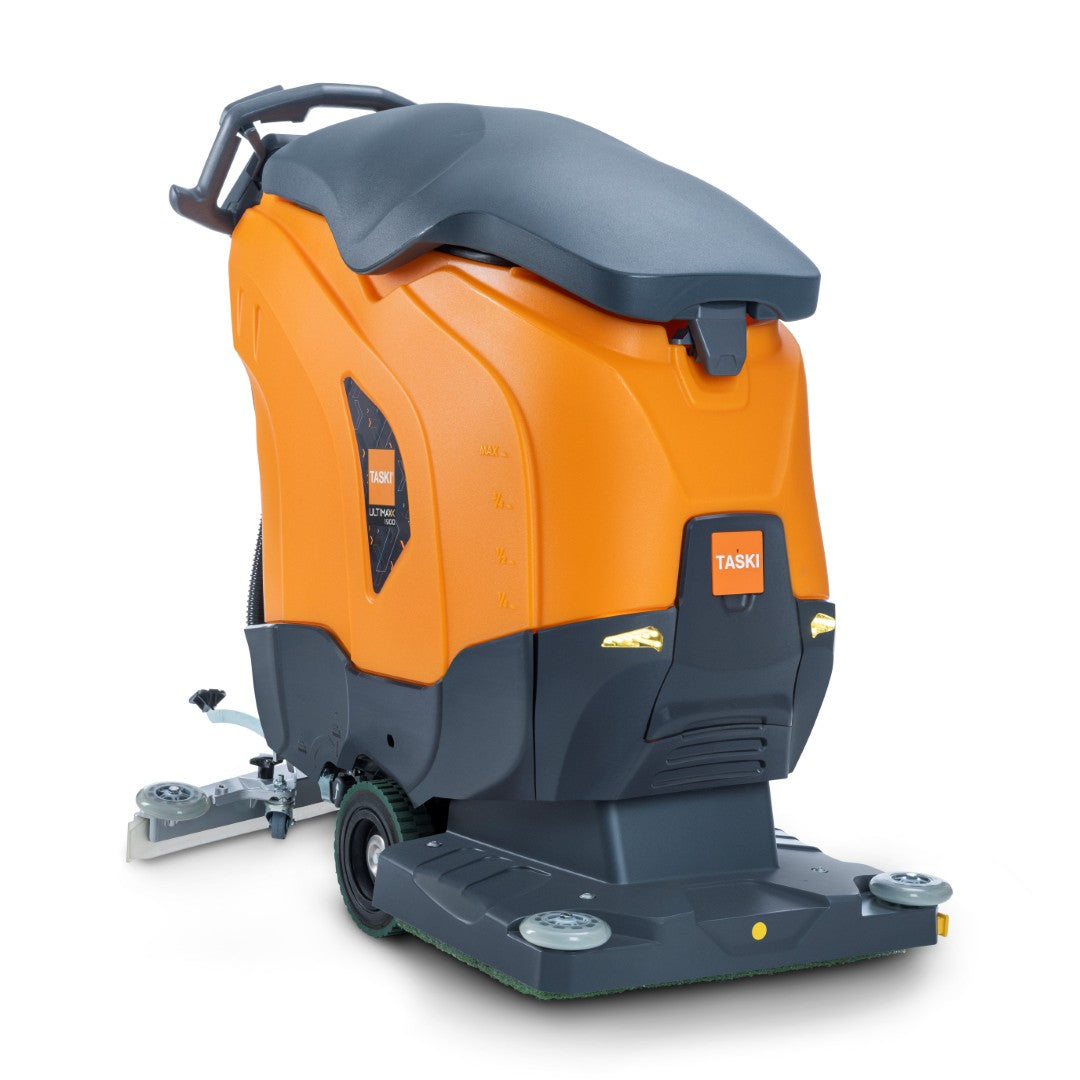 TASKI ULTIMAXX 1900 OB50 Performance de la Diversey Deutschland este o mașină de spălat-aspirat de generație următoare, cu tracțiune pe roți, rezervor de 42L și punte orbitală de 50cm, ideală pentru utilizarea comercială. Include roți, mânere de control, racletă și perie de frecat.