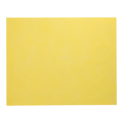 Seturile de masă Starpak 100, asemănătoare cu material textil, Vlies "soft selection" (30x40 cm) în galben simplu oferă un accent stilat pentru orice ocazie ca decor elegant de masă sau suporturi pentru farfurii. Ilustrate pe un fundal alb.