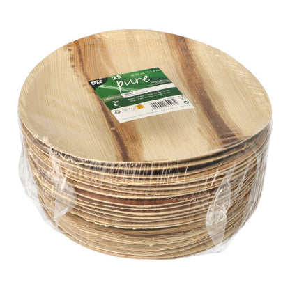 Un teanc de farfurii rotunde „pure“ 25 din frunză de palmier de la PAPSTAR GmbH, farfurii rotunde biodegradabile din plastic transparent cu etichetă verde-albă cu marcă și cantitate – perfect ca veselă de unică folosință ecologică pentru orice eveniment.