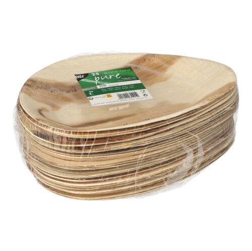 Ein Stapel ovaler, biologisch abbaubarer PAPSTAR 25 Teller Palmblatt „pure“ Einwegteller der PAPSTAR GmbH, eingewickelt in durchsichtigen Kunststoff mit einem grün-weißen Produktetikett auf der Oberseite.