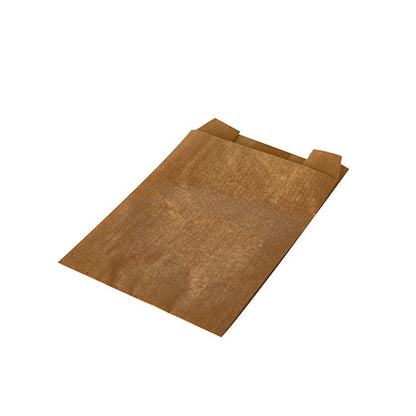 O pungă Wrap 1000 PAPSTAR (11 x 8 x 4 cm) de la PAPSTAR GmbH, realizată din materiale sustenabile, este așezată neutilizată, ușor înclinată pe un fundal alb. Punga plată, maro, este prevăzută în partea de sus cu două clapete mici.