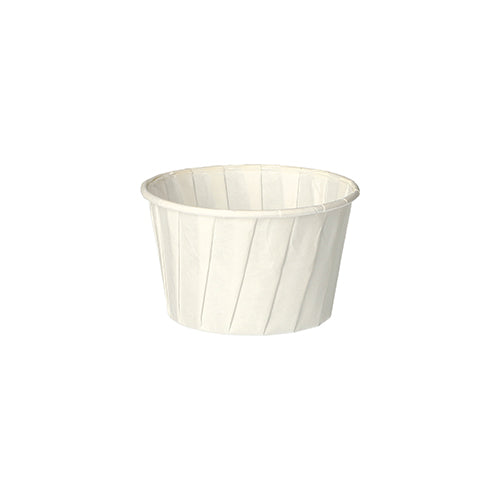 Cana de dressing PAPSTAR rotundă, 6,6 cm, albă, hârtie „pure” (100 bucăți) de la PAPSTAR GmbH este un pahar de hârtie ecologic, pliat, pentru condimente sau sosuri, prezentat gol pe un fundal alb simplu.
