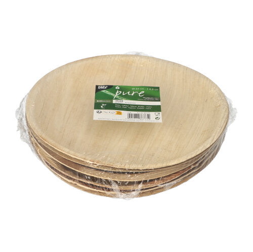 Un teanc de farfurii rotunde PAPSTAR 6, frunză de palmier „pure“ rotundă de la PAPSTAR GmbH, ambalate în plastic transparent cu etichetă verde-albă – perfect ca veselă biodegradabilă, ecologică pentru orice petrecere.